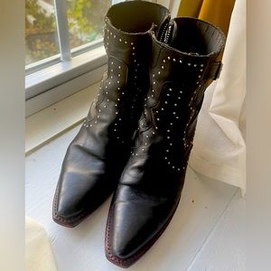 SOLD     Freebird Morgan boots excellent condition